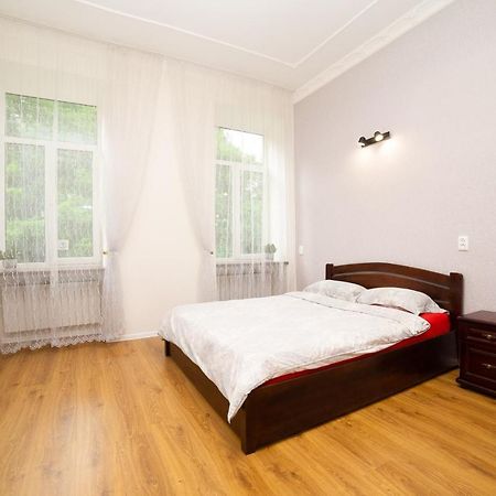 Lviv City Rent ภายนอก รูปภาพ