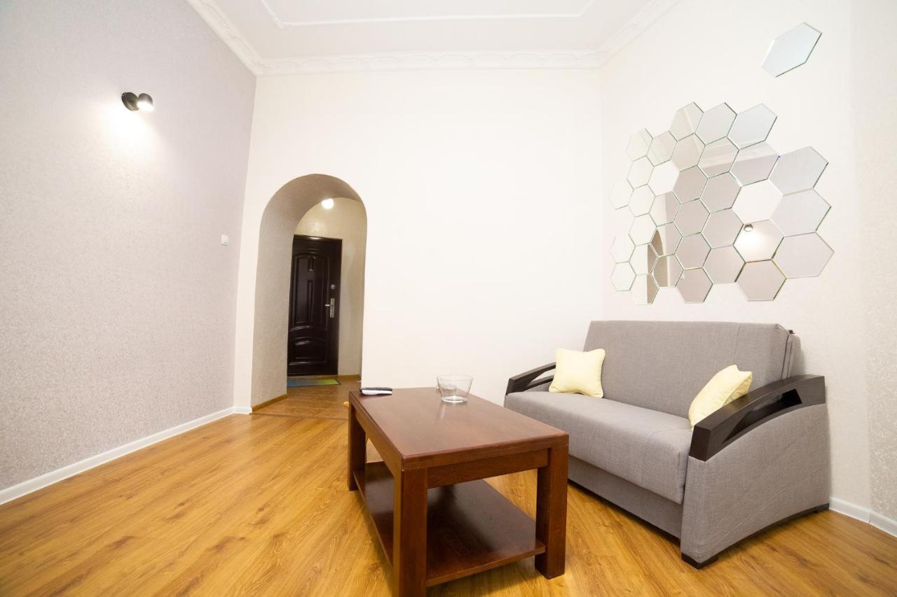 Lviv City Rent ภายนอก รูปภาพ