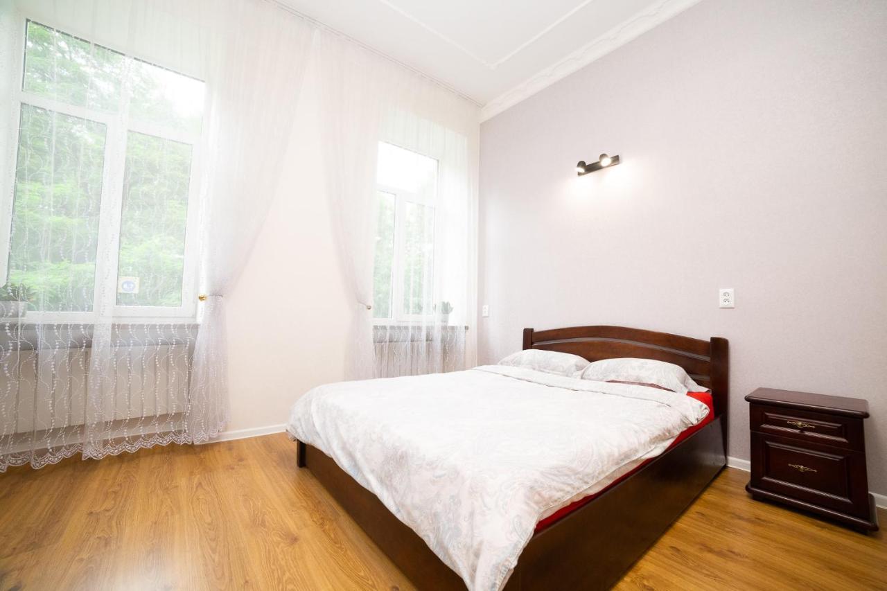 Lviv City Rent ภายนอก รูปภาพ